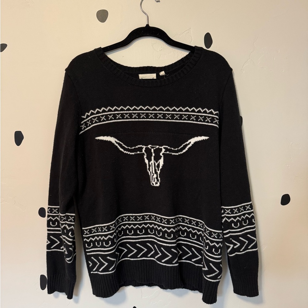 Cotton & Rye Longhorn Sweater, black, size large.
